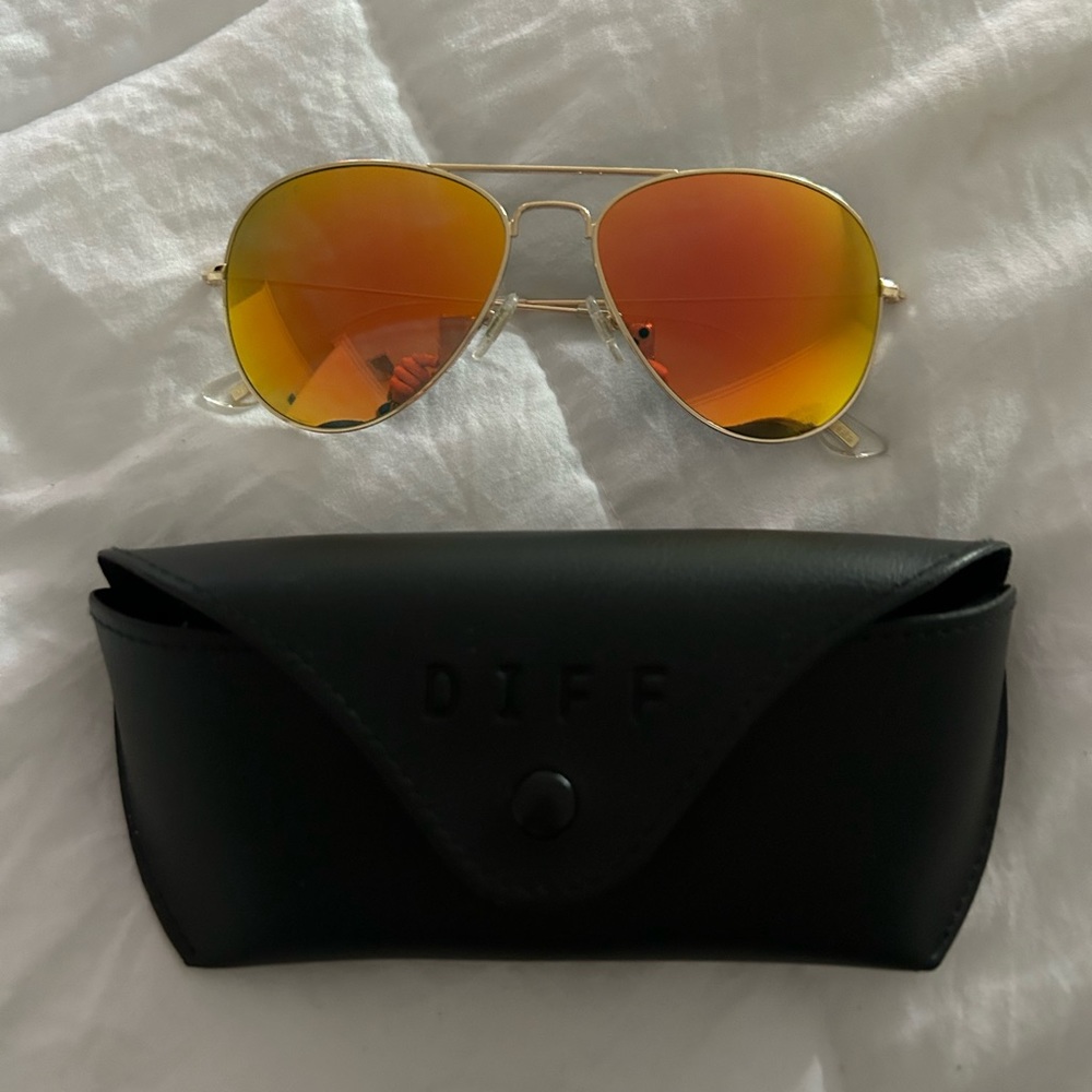 Orange Cruz aviators